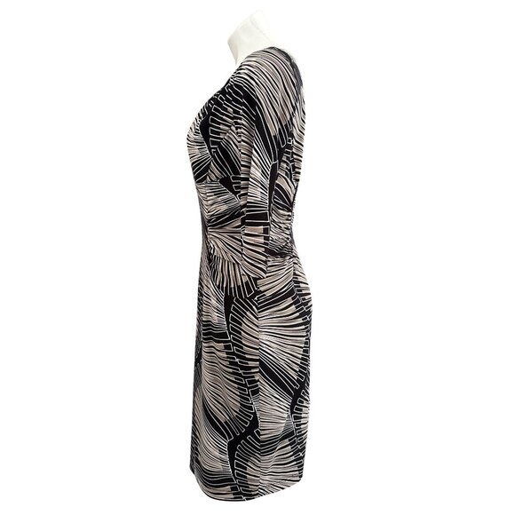 Adrianna Papell Black Beige Abstract Print Sheath Dress, Pleated Details Size 10 - Picture 6 of 10